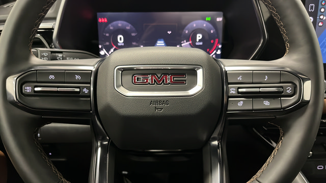 Used 2026 GMC Canyon AT4 w/ AT4 Premium Package AWD/4WD image 15