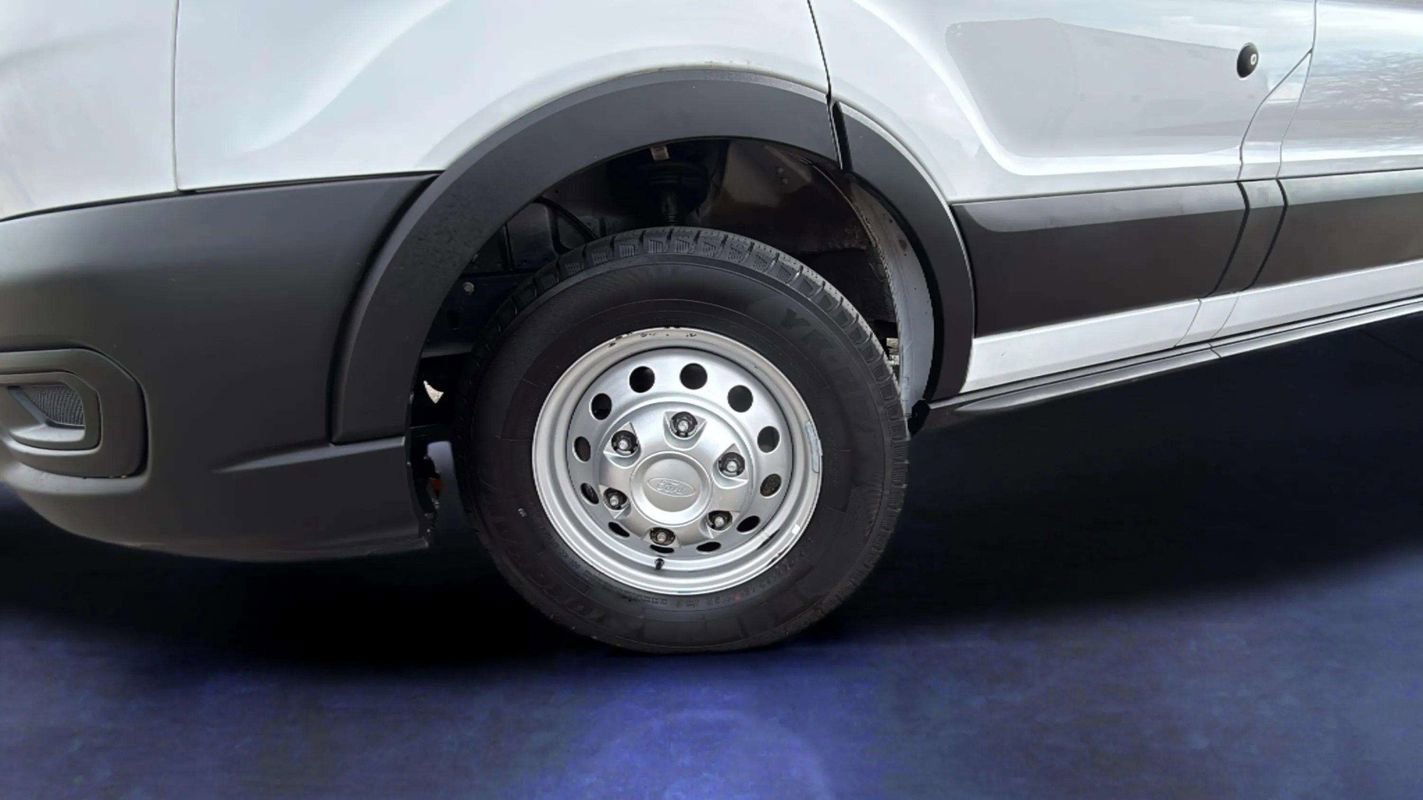 Used 2023 Ford Transit 150 Medium Roof AWD image 21