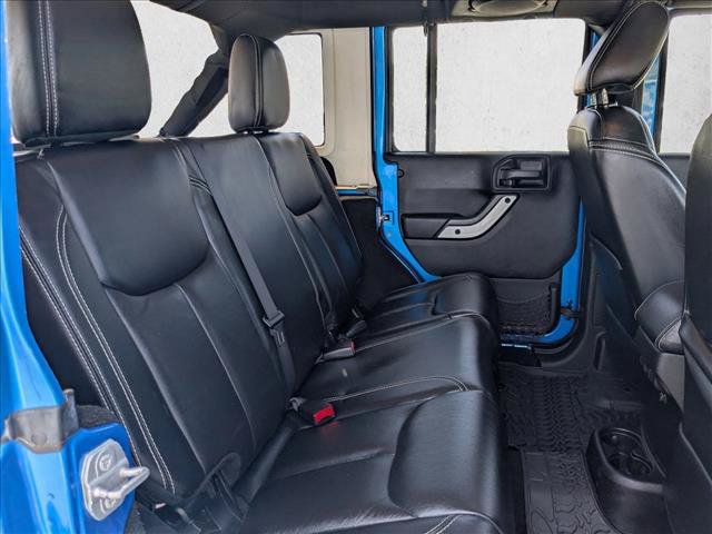 Used 2014 Jeep Wrangler Unlimited Sahara AWD/4WD image 19