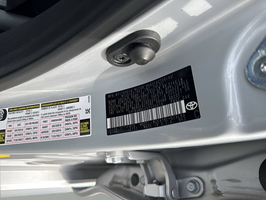 Used 2024 Toyota Corolla LE FWD image 31