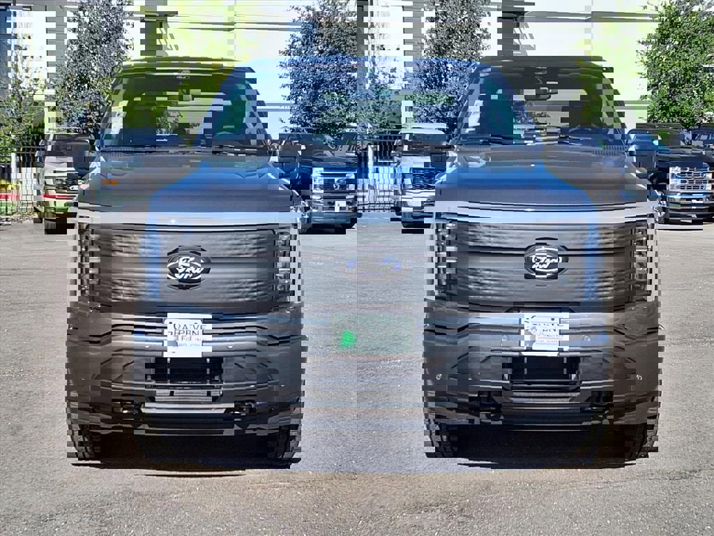 New 2025 Ford F150 Lightning Flash image 2