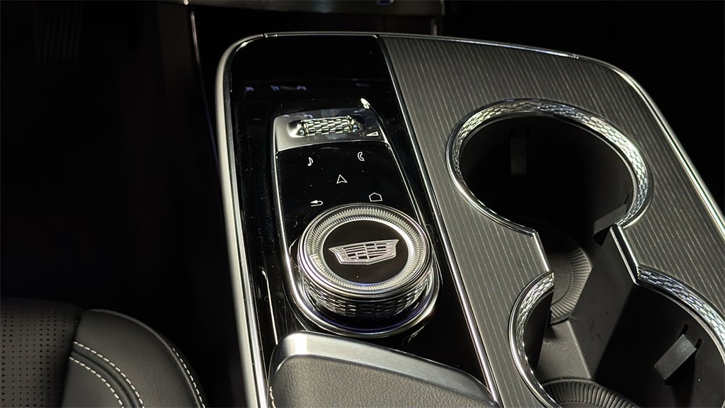 Used 2025 Cadillac Lyriq Sport image 23