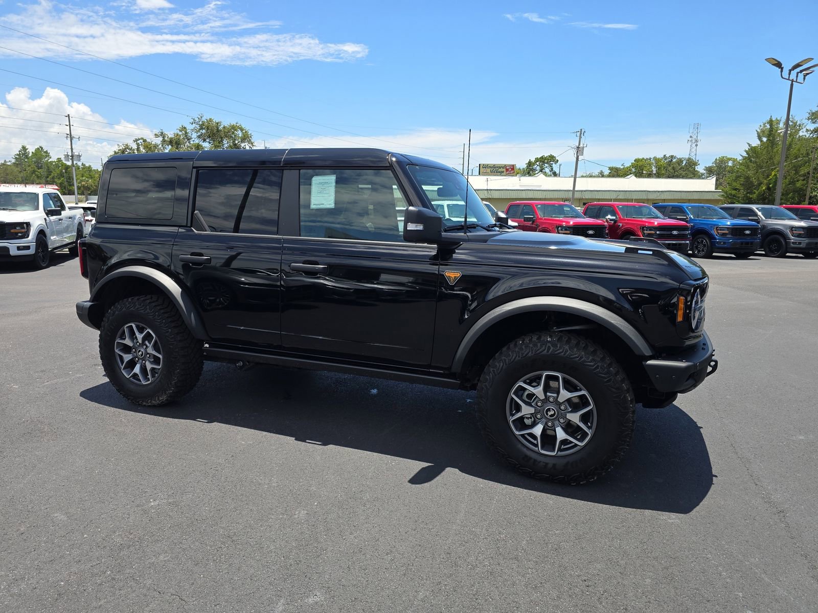 New 2025 Ford Bronco Badlands AWD/4WD image 2