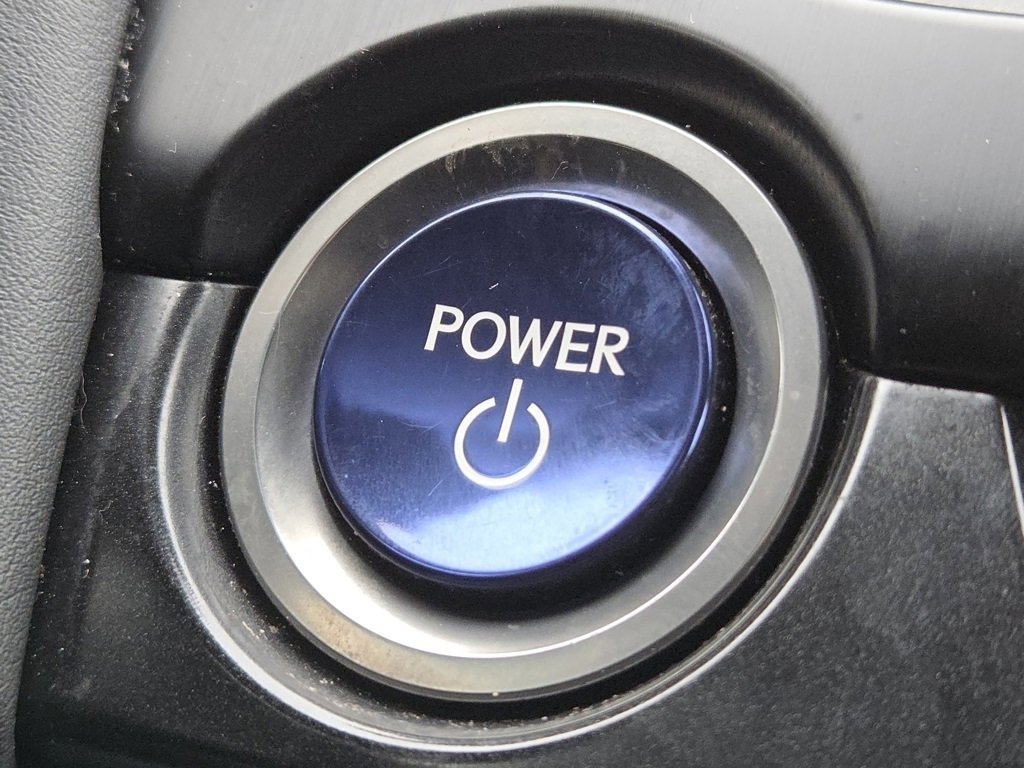 Certified 2022 Lexus UX 250h F Sport image 18