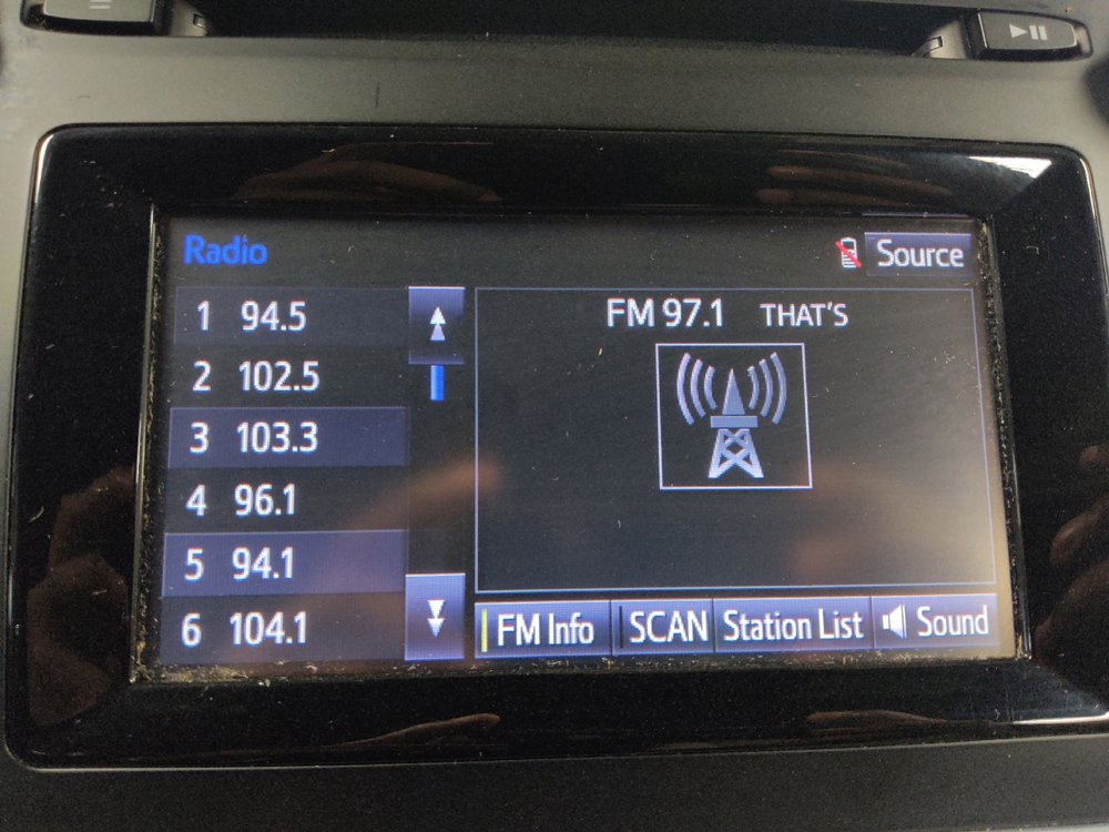 Used 2019 Toyota Highlander LE image 25