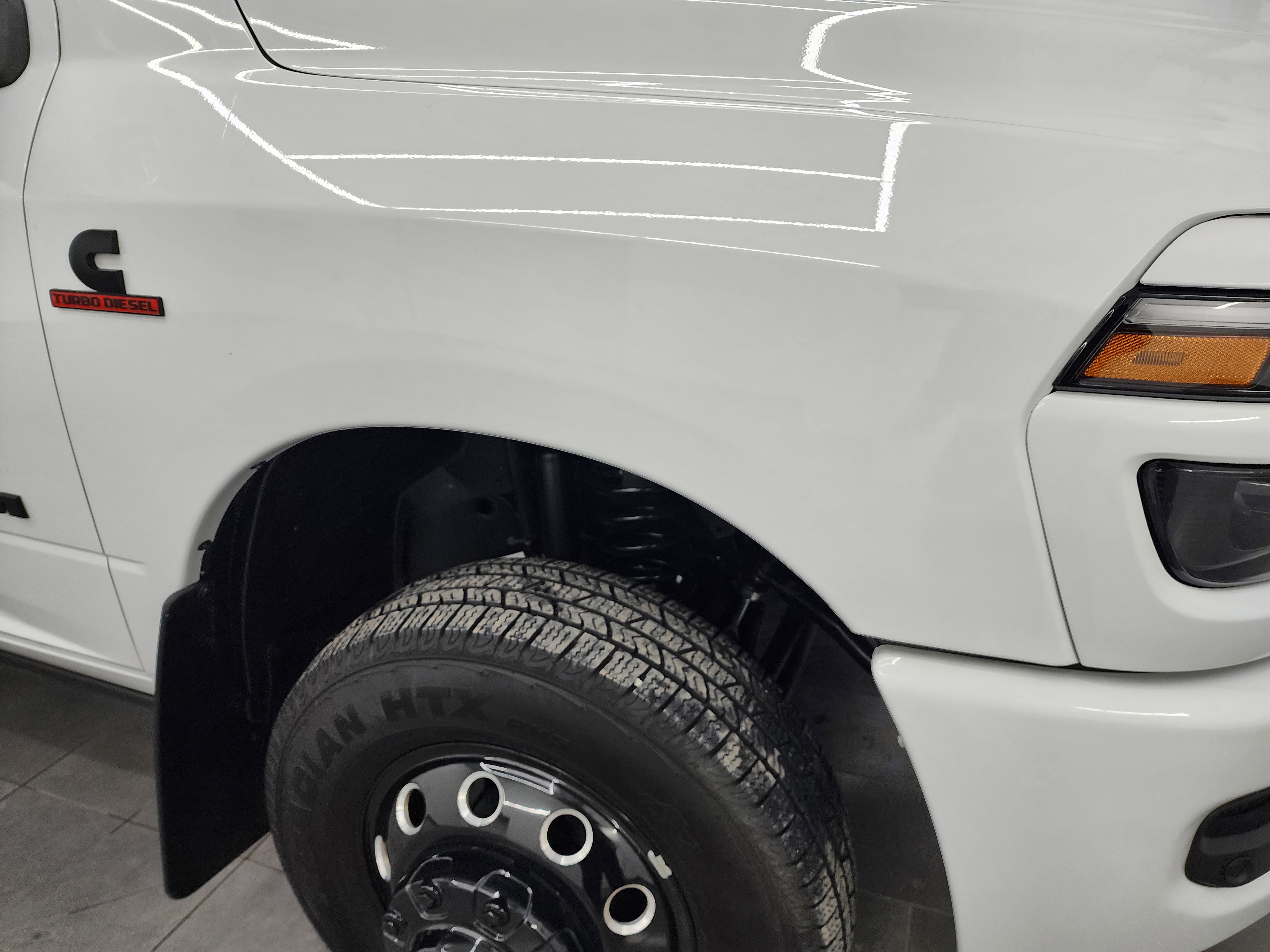 Used 2025 RAM 3500 Laramie image 24