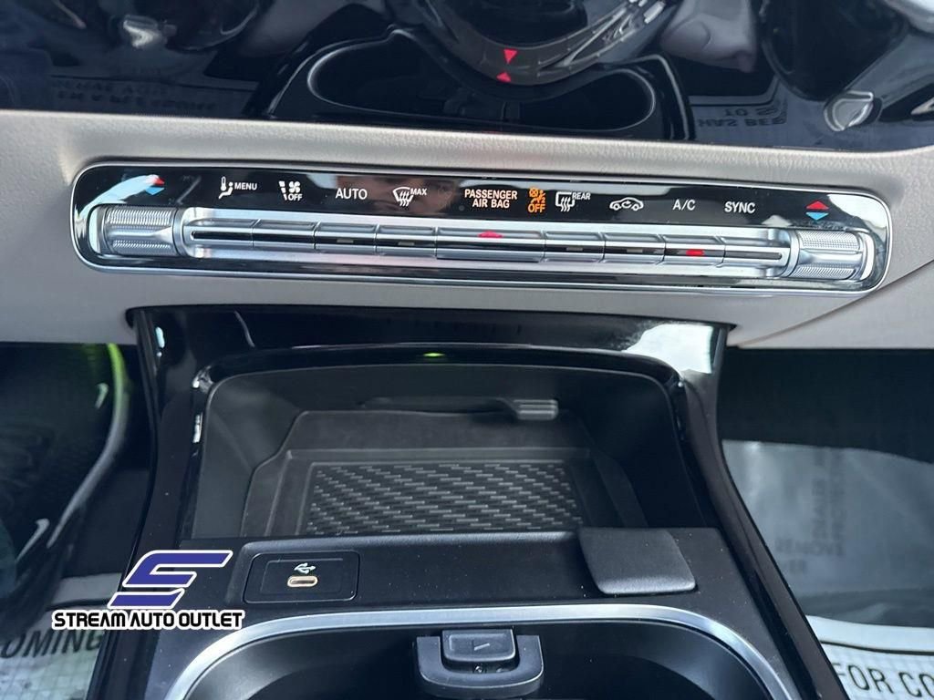 Used 2024 Mercedes-Benz CLA 250 4MATIC image 22