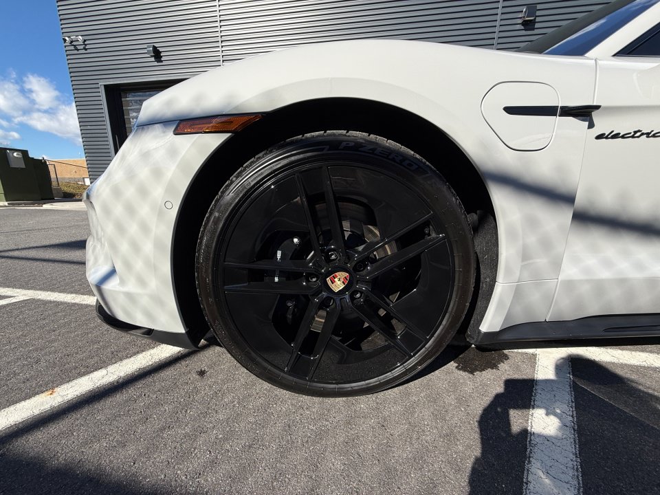New 2026 Porsche Taycan GTS AWD/4WD image 11