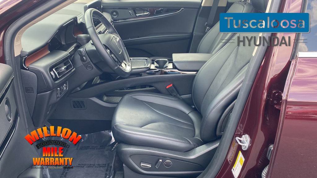 Used 2022 Lincoln Nautilus Reserve w/ Equipment Group 201A image 24