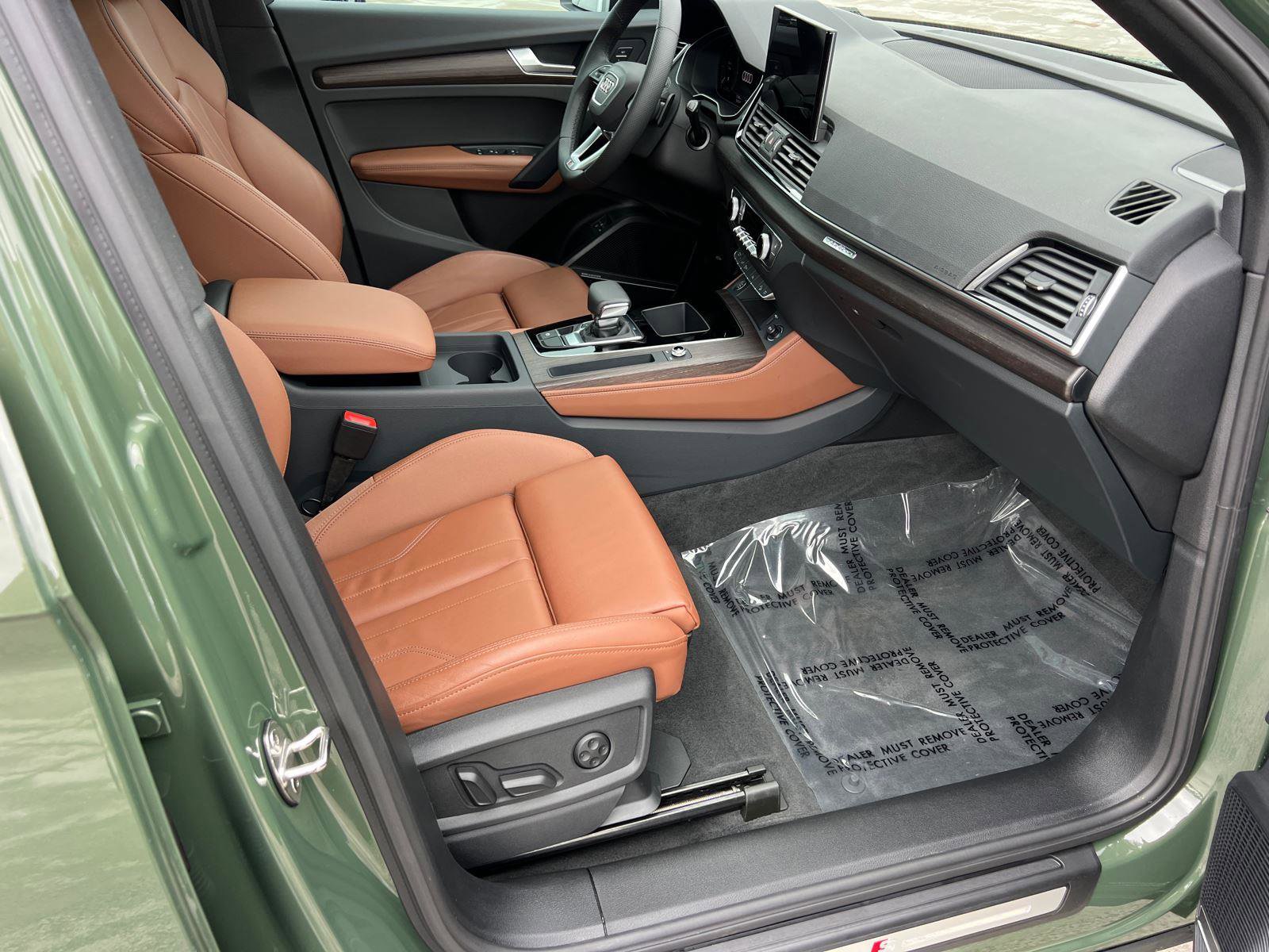 Certified 2024 Audi Q5 e Premium Plus w/ Premium Plus Package image 13