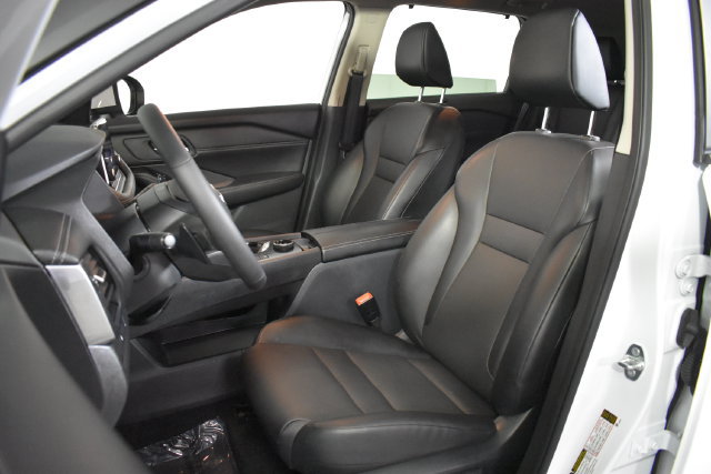Certified 2026 Nissan Rogue SV w/ SV Premium Package AWD/4WD image 9
