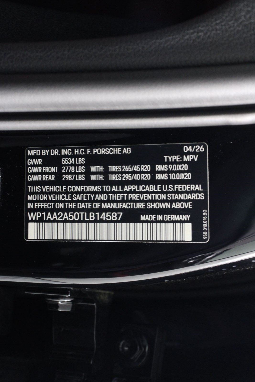 New 2026 Porsche Macan Turbo AWD/4WD image 24