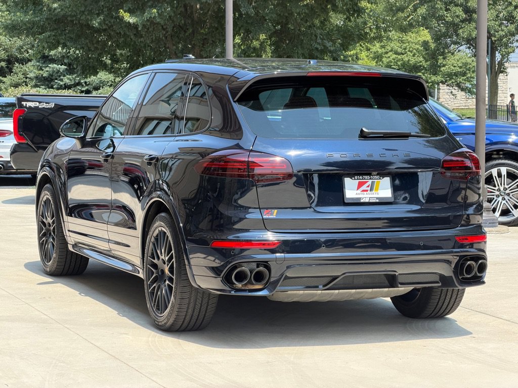 Used 2016 Porsche Cayenne GTS AWD/4WD image 12
