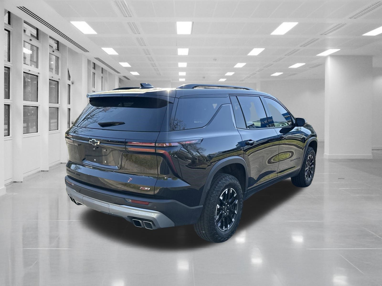 Certified 2024 Chevrolet Traverse Z71 w/ LPO, Floor Liner Package AWD/4WD image 5