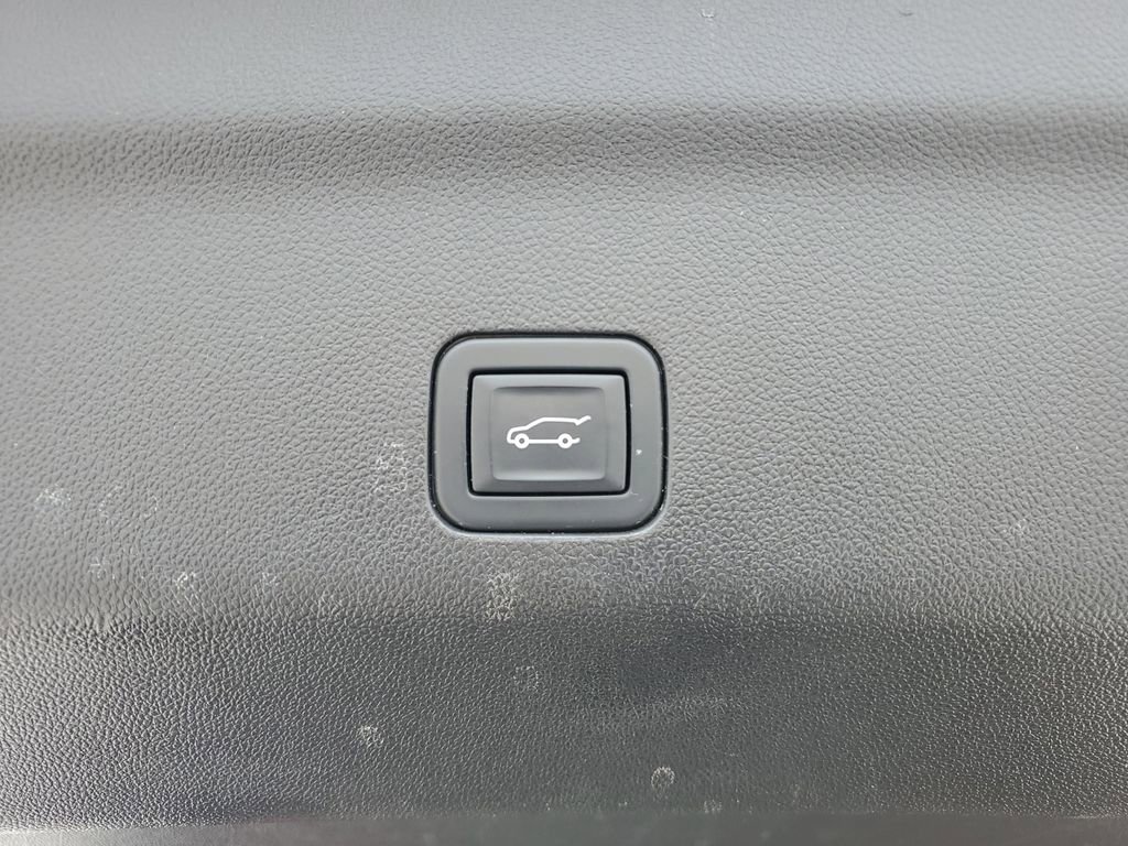 Used 2021 Cadillac Escalade Sport w/ Driver Assist Tech Package image 36