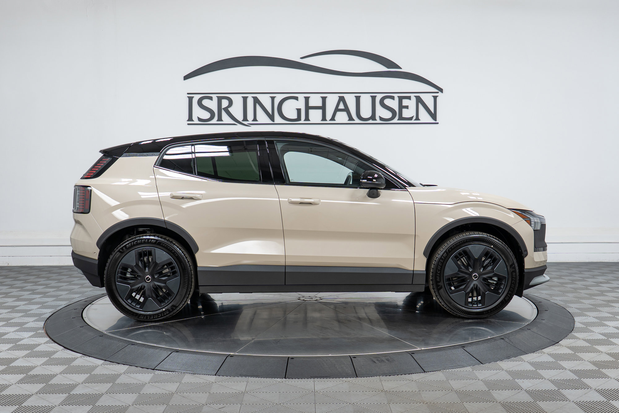 New 2026 Volvo EX30 Cross Country Ultra w/ Protection Package Premier image 4