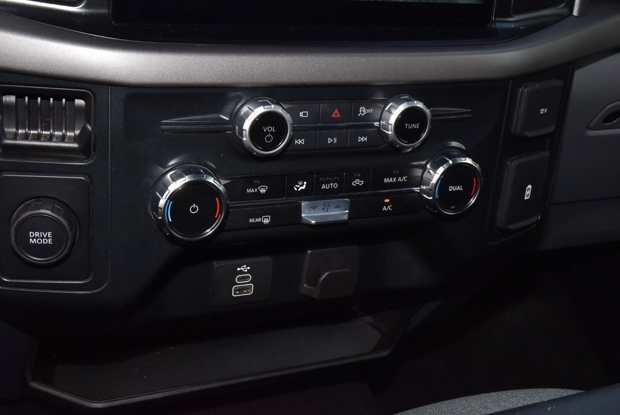 Used 2025 Ford F150 XLT w/ Equipment Group 301A Standard RWD image 28