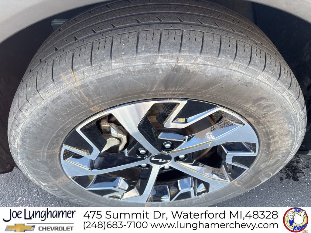 Used 2024 Kia Sportage EX AWD/4WD image 9