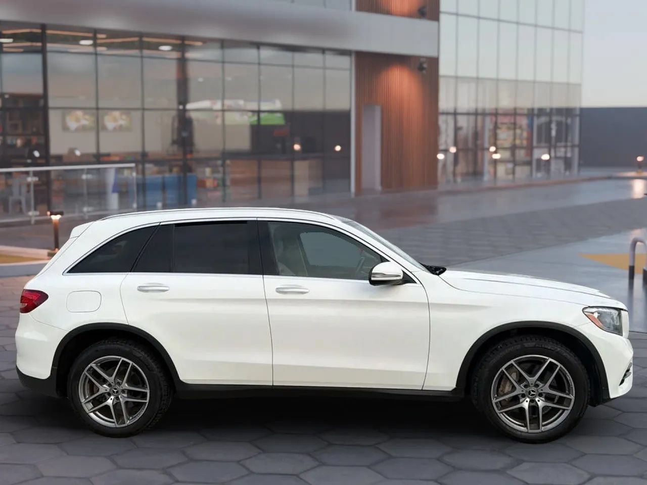 Used 2017 Mercedes-Benz GLC 300 w/ Premium 2 Package image 13