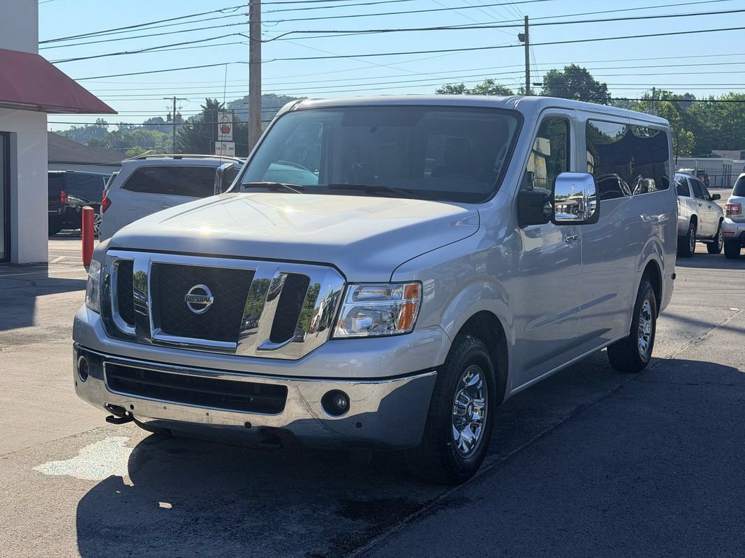 Used 2018 Nissan NV 3500 SL RWD image 10