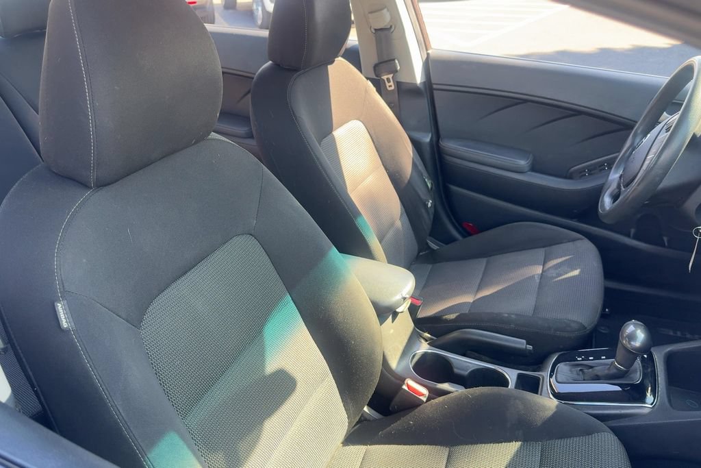 Used 2017 Kia Forte LX FWD image 15