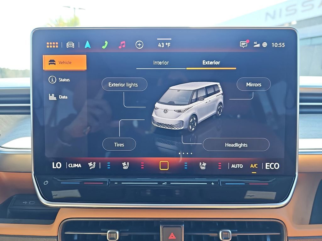 Used 2025 Volkswagen ID. Buzz Pro S Plus image 31