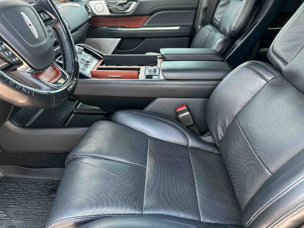 Used 2024 Lincoln Navigator L Reserve AWD/4WD image 13