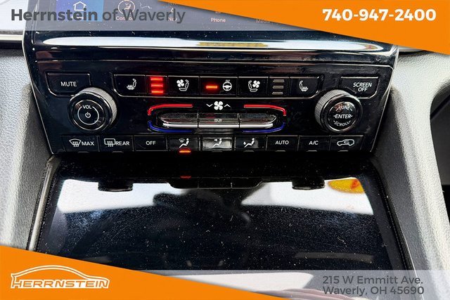 Used 2024 Jeep Grand Cherokee L Limited w/ Luxury Tech Group II image 20