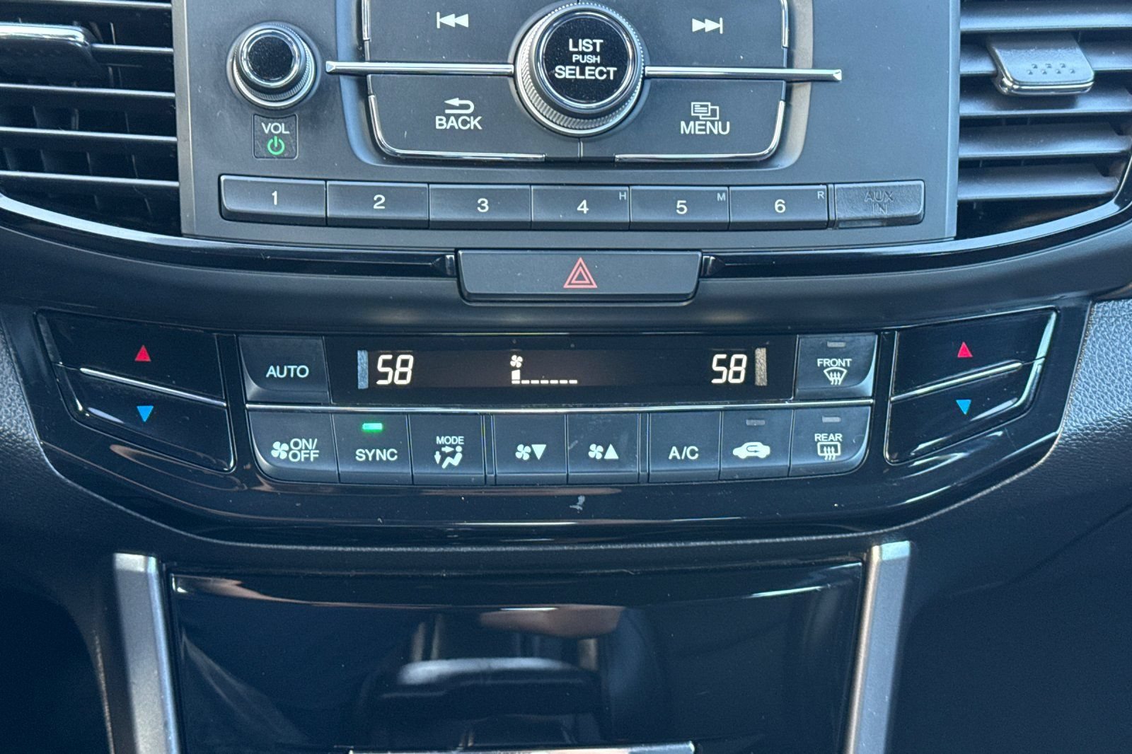Used 2017 Honda Accord Sport image 19