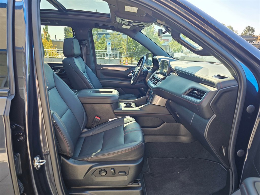 Used 2022 Chevrolet Tahoe RST w/ Luxury Package image 11