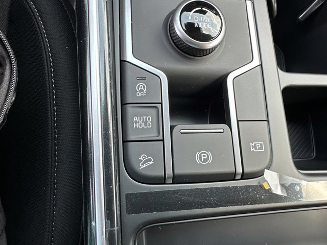New 2026 Kia Sorento LX FWD image 32