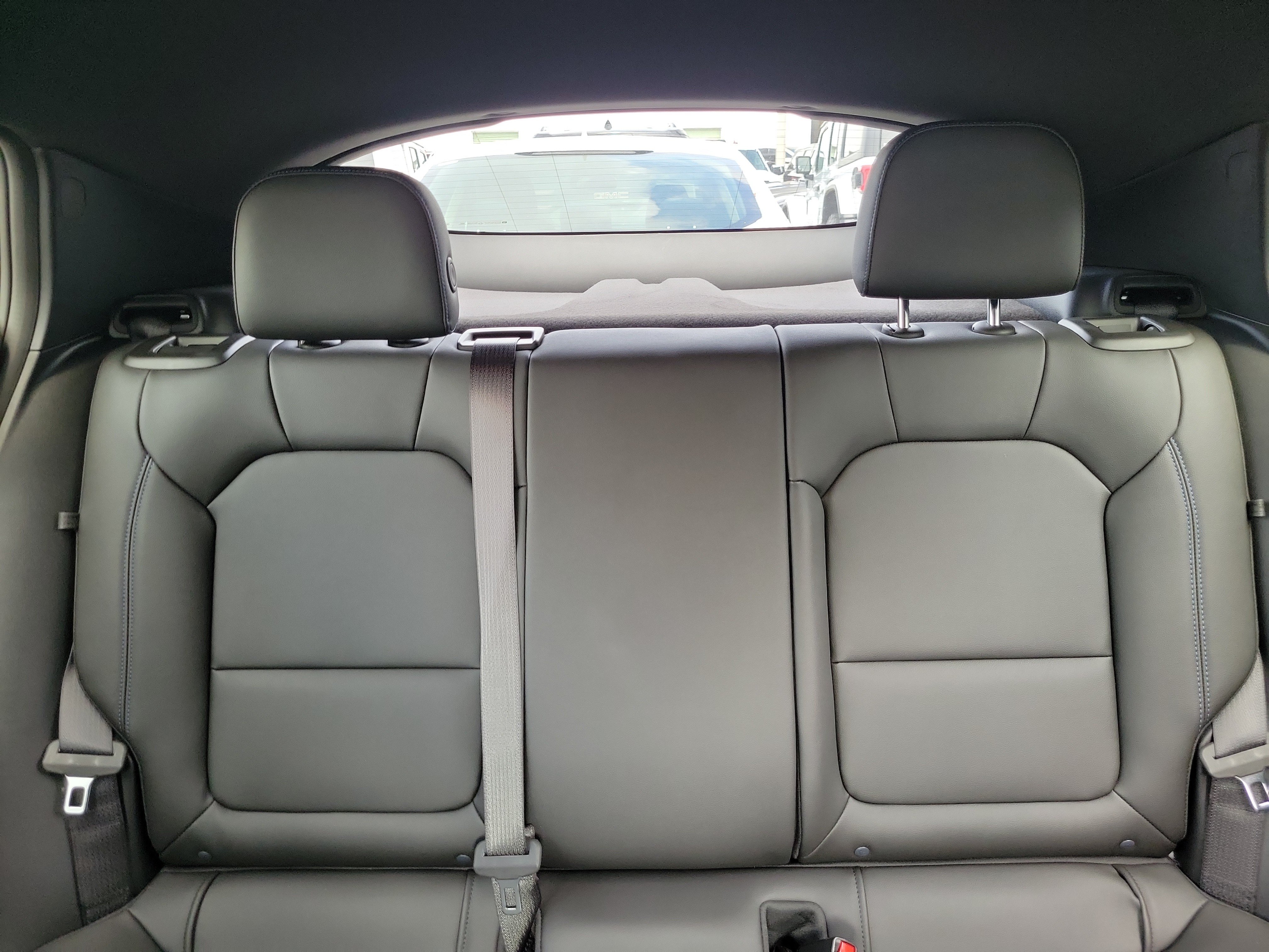 Used 2025 Buick Envista Sport Touring w/ Convenience II Package FWD image 14