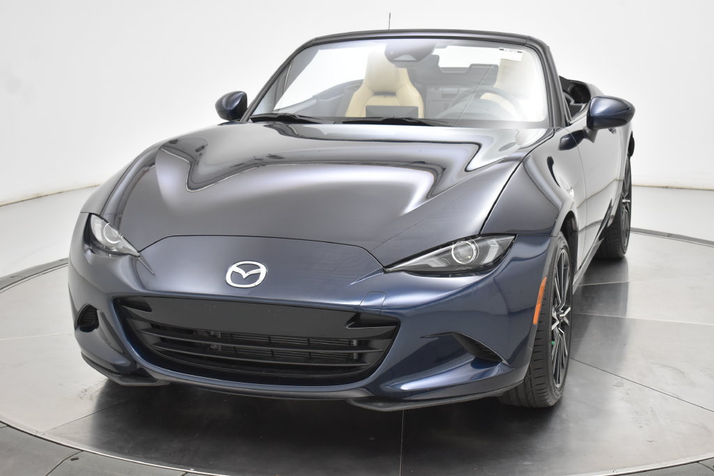Certified 2025 MAZDA MX-5 Miata Grand Touring RWD image 15