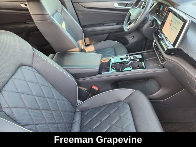 Used 2024 Volkswagen Atlas Cross Sport SEL Premium R-Line image 15