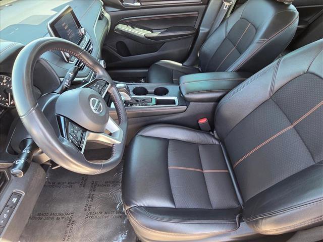 Used 2021 Nissan Altima 2.5 SR FWD image 14