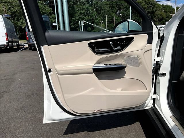 Used 2026 Mercedes-Benz GLC 300 4MATIC image 22