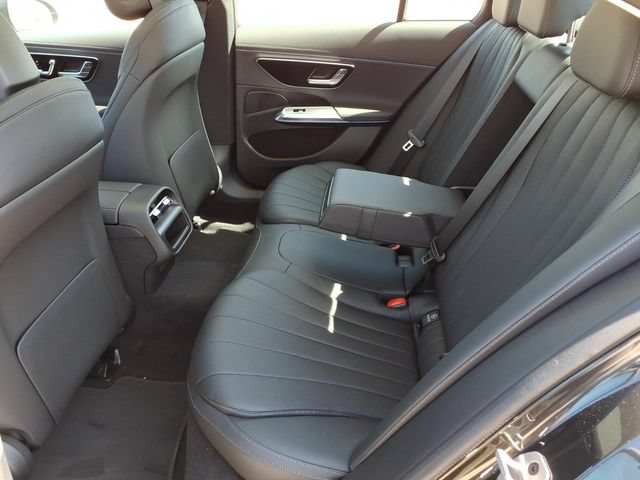 New 2026 Mercedes-Benz E 350 4MATIC Sedan image 18