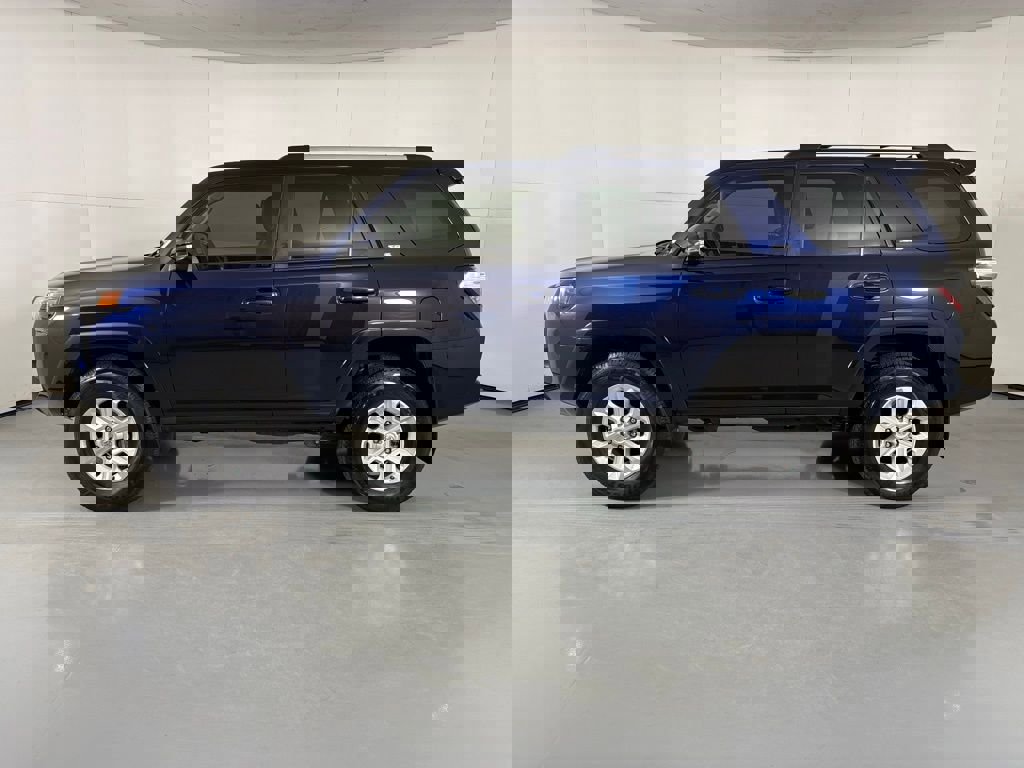 Used 2024 Toyota 4Runner SR5 Premium w/ Moonroof Package image 5