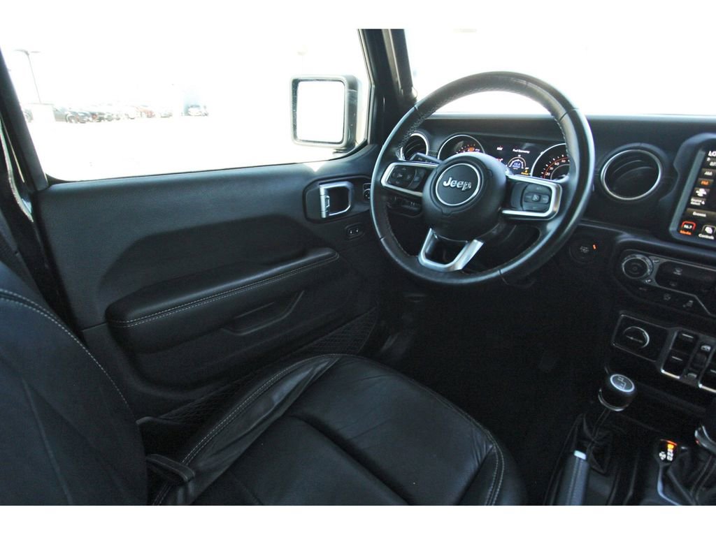 Used 2019 Jeep Wrangler Unlimited Sahara image 8