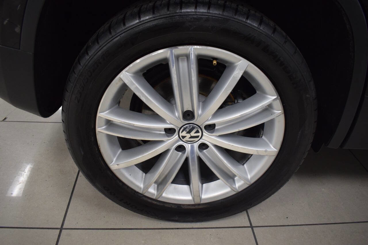Used 2016 Volkswagen Tiguan SE image 14