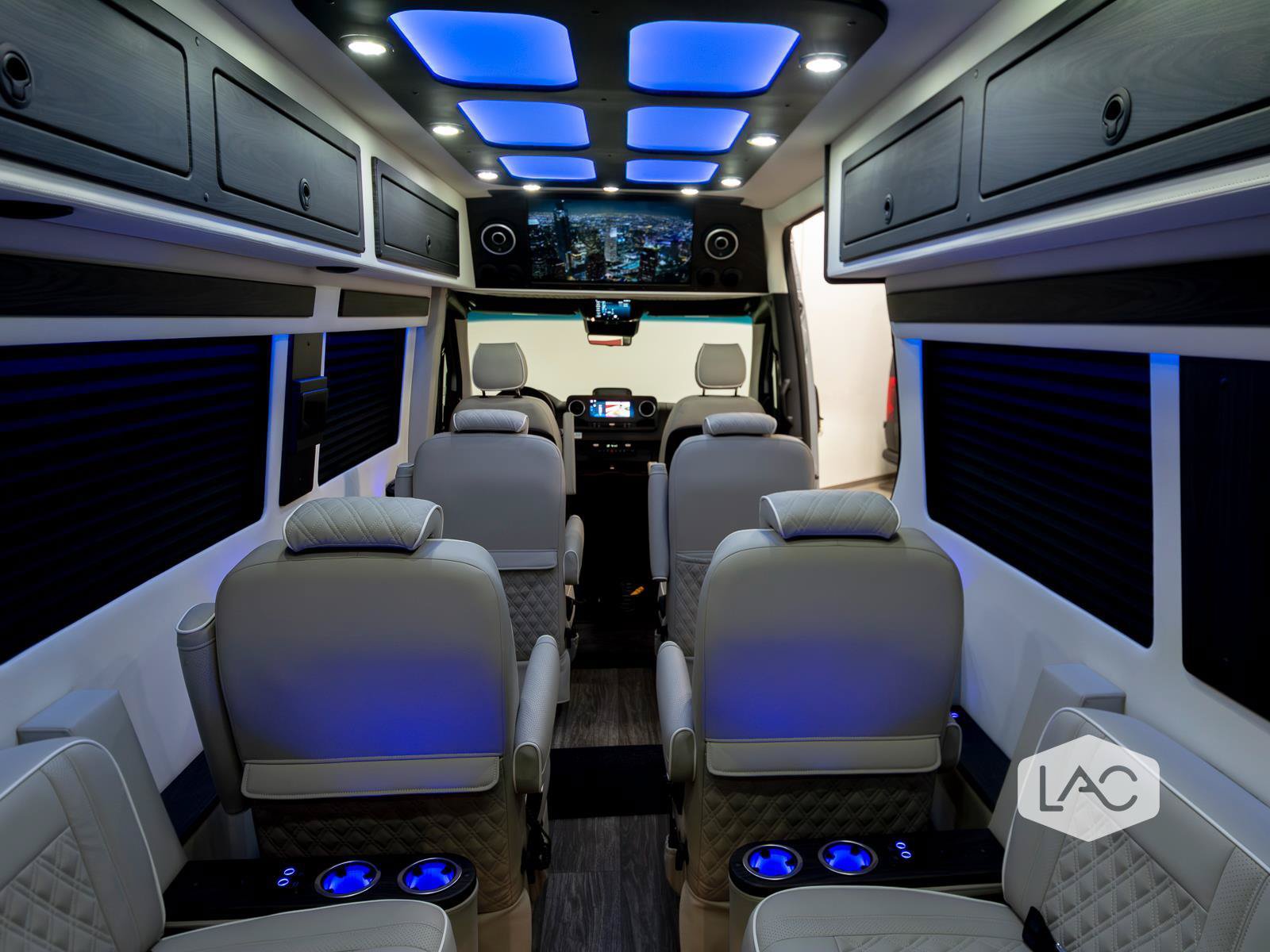 Used 2025 Mercedes-Benz Sprinter 3500 image 35