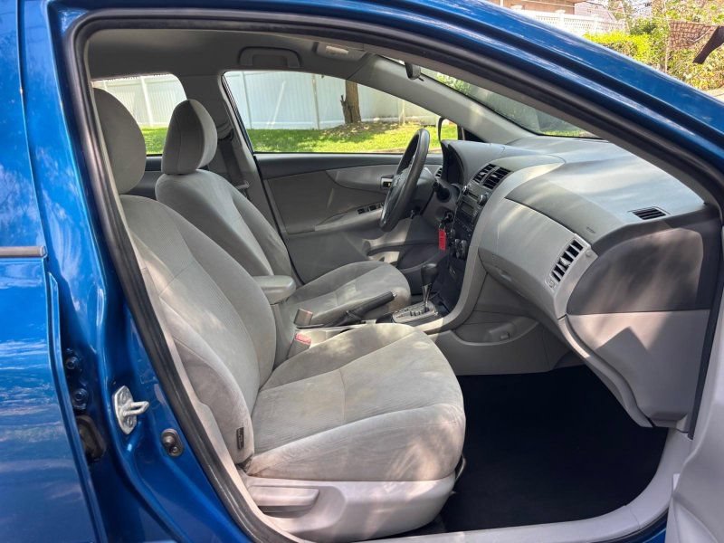 Used 2010 Toyota Corolla LE w/ All Weather Guard Pkg FWD image 23