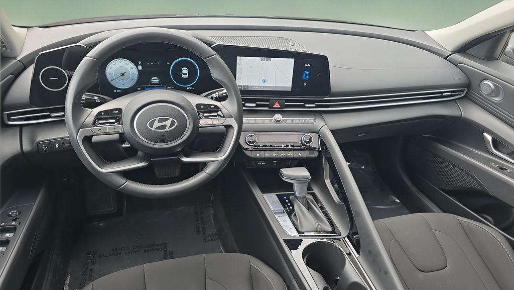 Certified 2024 Hyundai Elantra SEL w/ Convenience Package FWD image 18