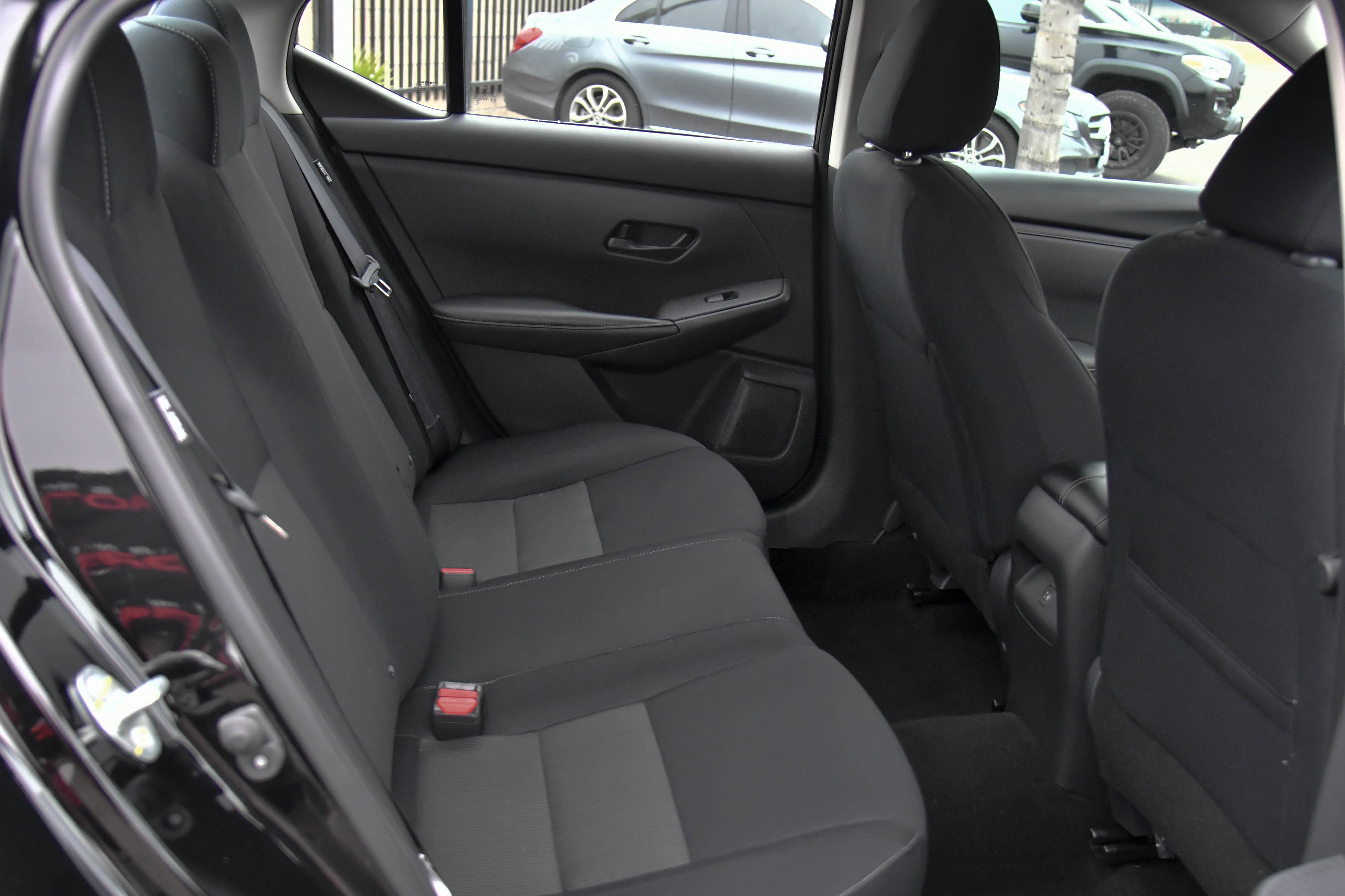 Used 2024 Nissan Sentra SV image 37