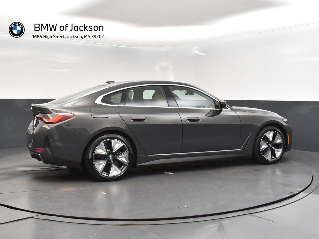 New 2025 BMW i4 eDrive40 w/ Premium Package RWD image 8