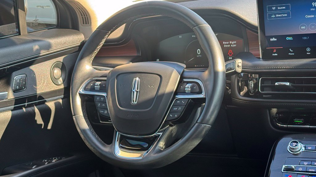 Used 2022 Lincoln Nautilus Reserve w/ Equipment Group 201A AWD/4WD image 16