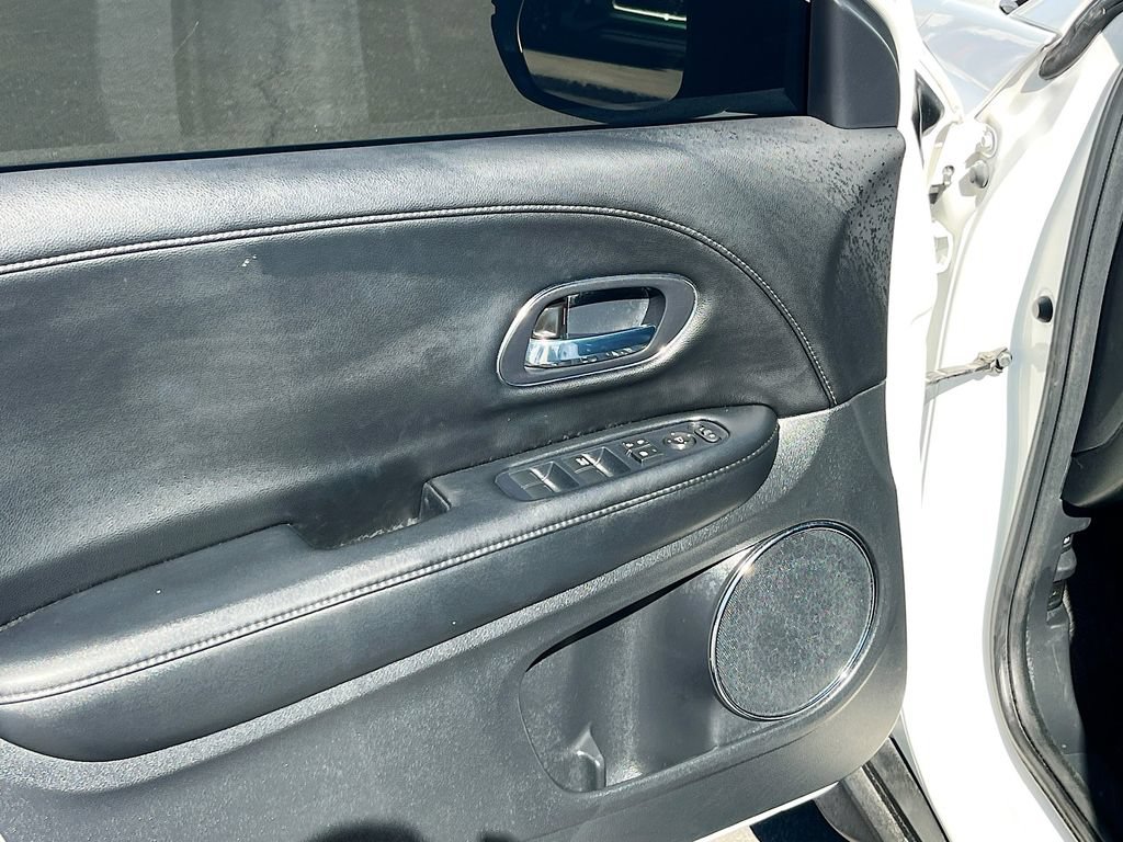 Used 2022 Honda HR-V EX-L image 17