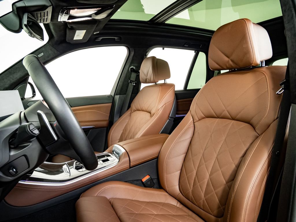 Used 2026 BMW X5 M60i image 5