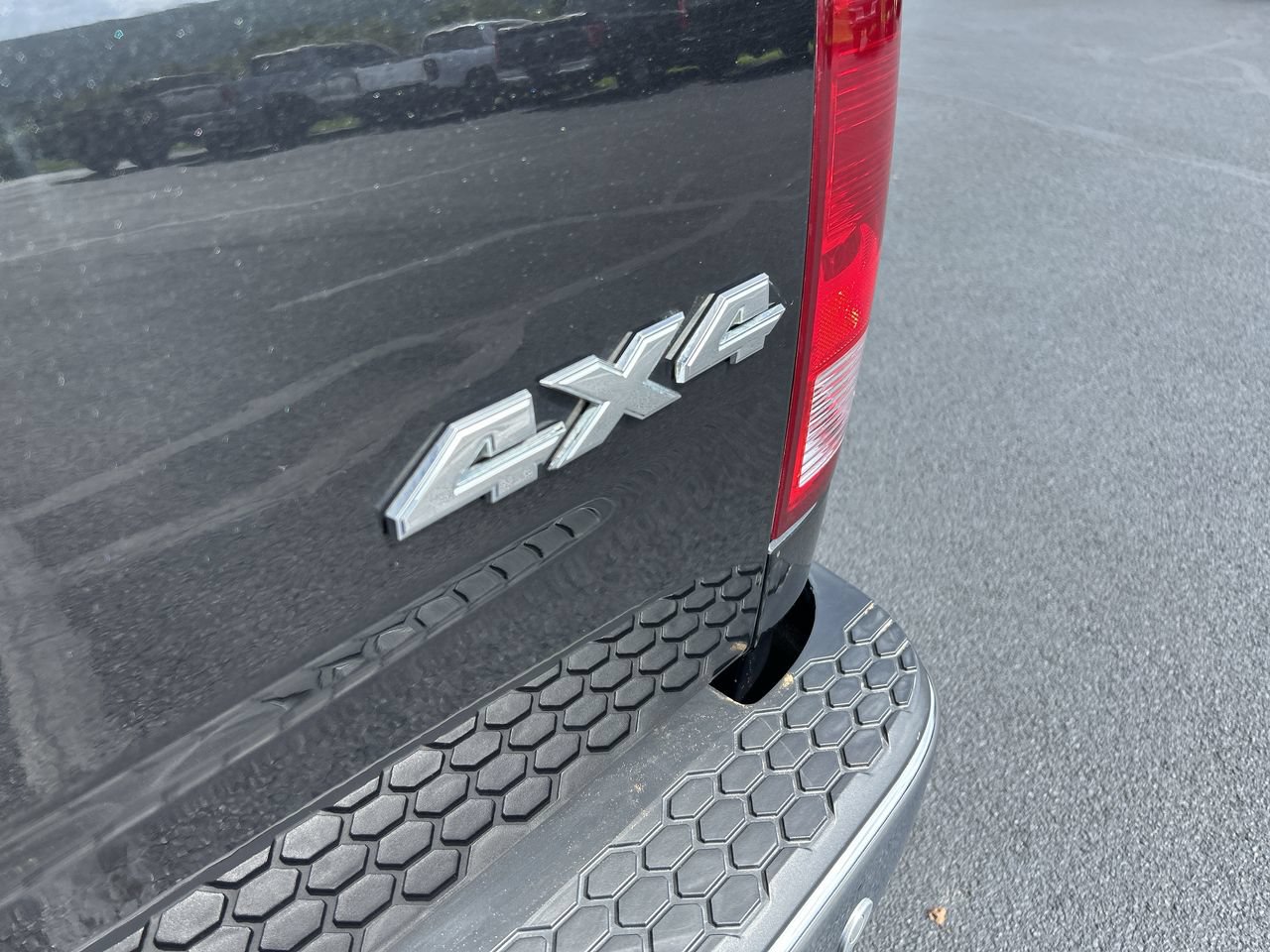 Used 2019 RAM 1500 Big Horn AWD/4WD image 12