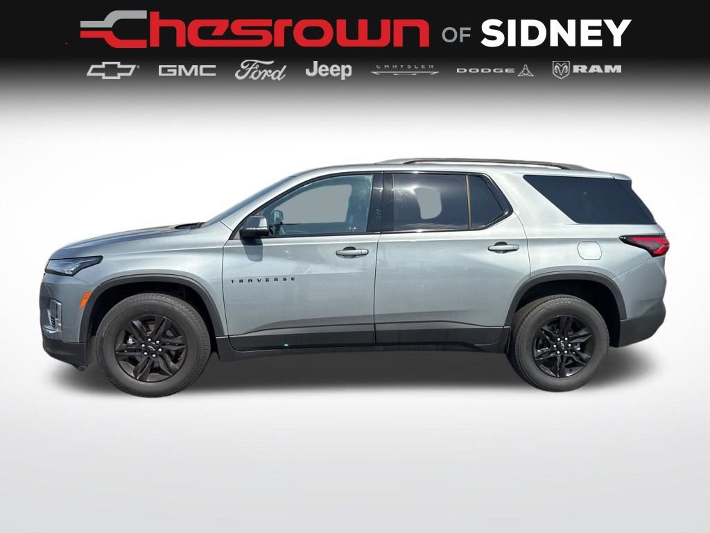 Used 2023 Chevrolet Traverse LT w/ Midnight/Sport Edition image 2